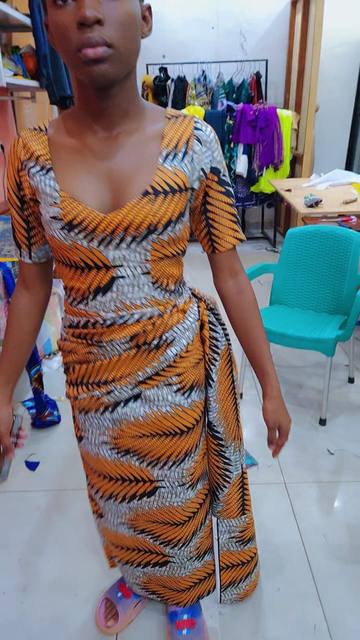 Robe plumes wax